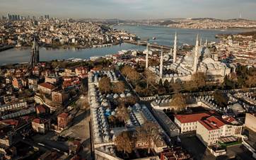 An aerial view of the Suleymaniye mosque and the Bosphorus in Istanbul on April 19, 2020. Photo: Ozan Kose/AFP