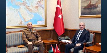 Chief of Staff of the Libyan Armed Forces, General Mohammed Ali Ahmed Al-Haddad (left) in a meeting with Turkish Defense Minister Yasar Guler on Tuesday, December 23, 2025. Photo: AA