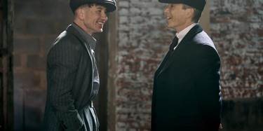 دیمەنێک لە فیلمی (Peaky Blinders: The Immortal Man)