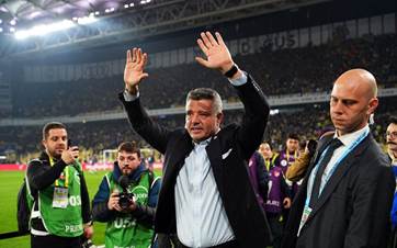 سەعدەتین ساران، سەرۆکی یانەی فێنارباخچە