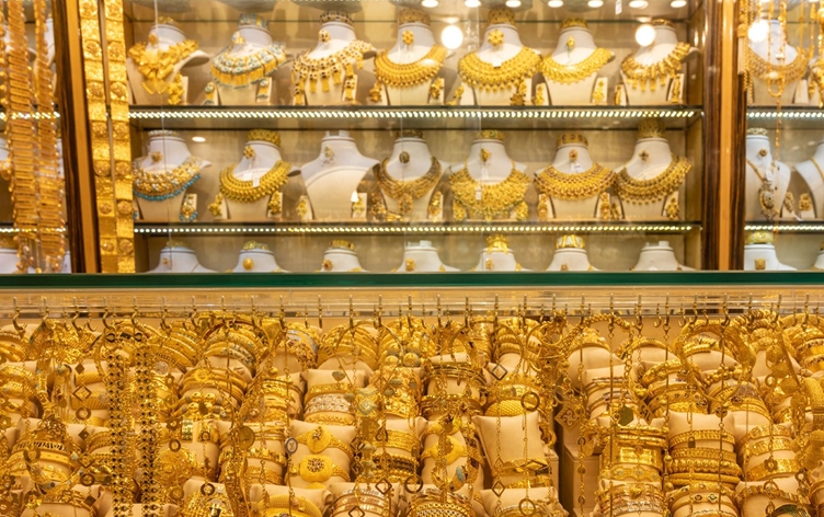 زێڕ لە بازاڕی زێڕنگرانی هەولێر. وێنە: بڵند تاهیر- رووداو